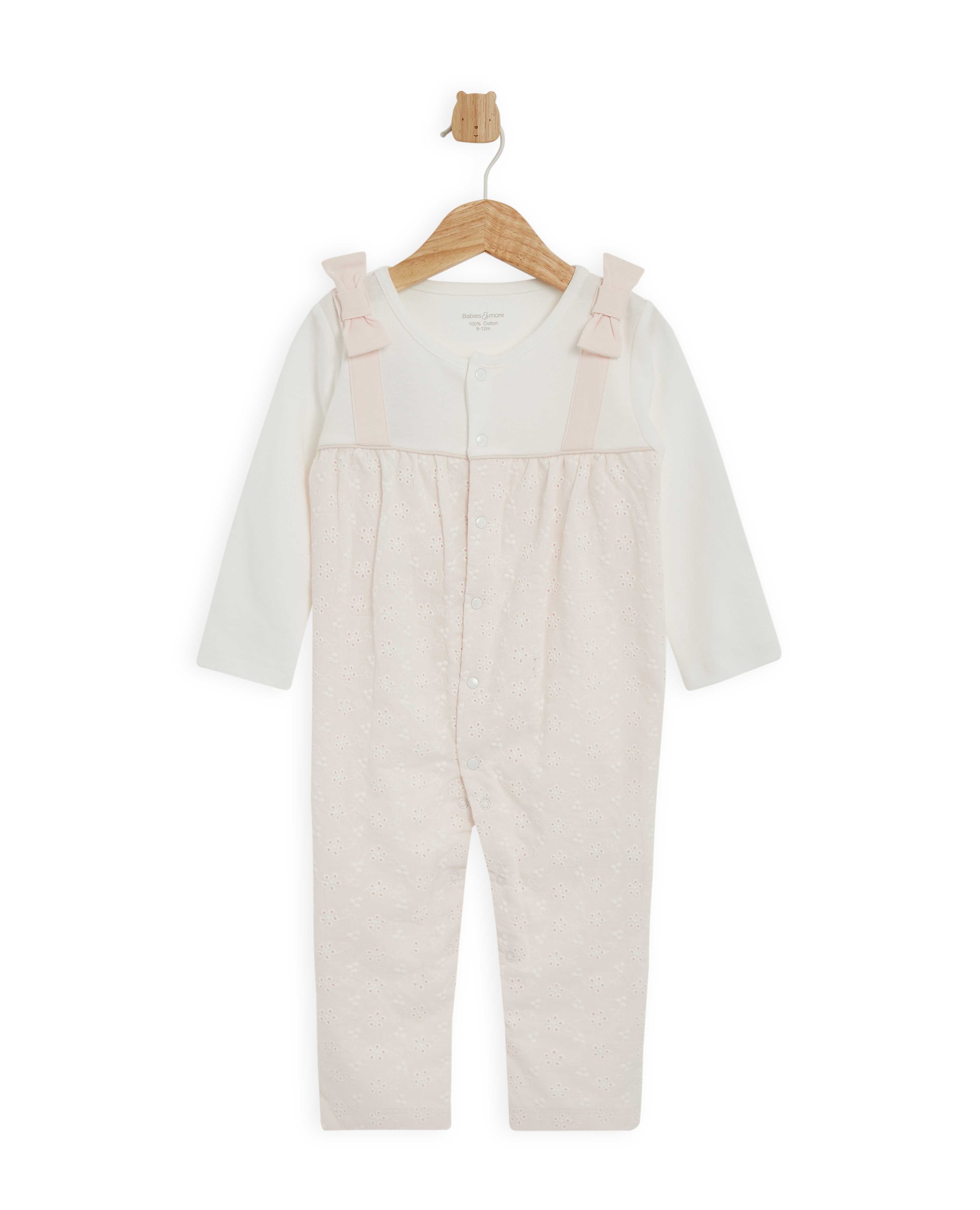LONG SLEEVESOF SLEEPSUIT